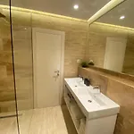 Shell Sky Luxury Penthouse With Private Pool * 扎达尔