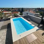 Shell Sky Luxury Penthouse With Private Pool * 扎达尔