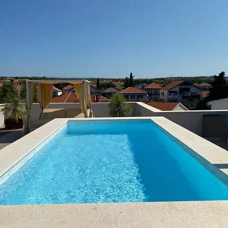 Shell Sky Luxury Penthouse With Private Pool *