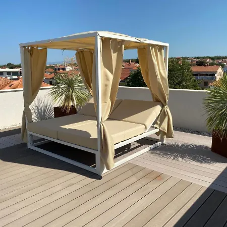 Shell Sky Luxury Penthouse With Private Pool *