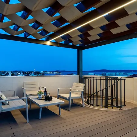 Shell Sky Luxury Penthouse With Private Pool Apartment Zadar