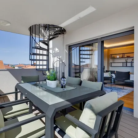Apartment Shell Sky Luxury Penthouse With Private Pool *