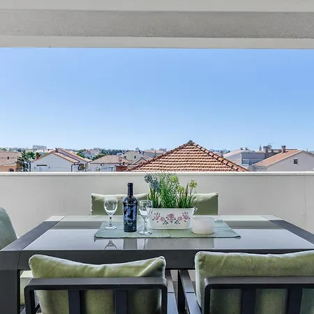 Apartment Shell Sky Luxury Penthouse With Private Pool Zadar