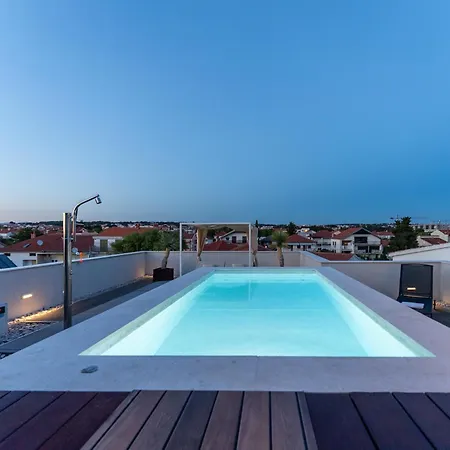 Shell Sky Luxury Penthouse With Private Pool