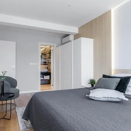 Shell Sky Luxury Penthouse With Private Pool Apartment Zadar