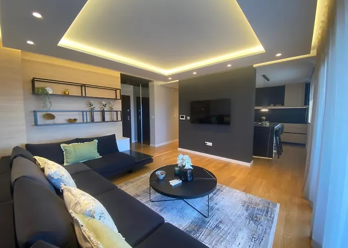 Shell Sky Luxury Penthouse With Private Pool Апартаменти Задар